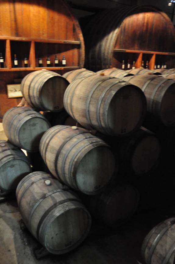 Barris de carvalho durante visita à vinícola San Huberto, em Mendoza, na Argentina